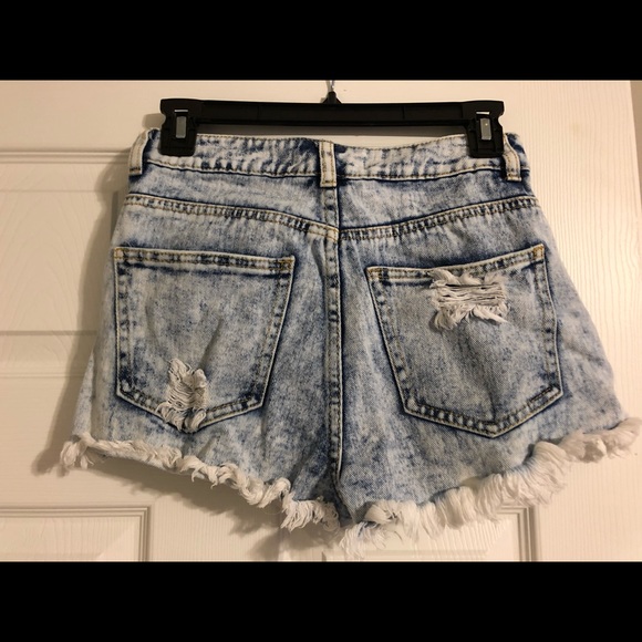 Bullhead Jean Shorts - Picture 2 of 3